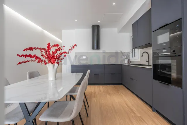Exclusiva vivienda exterior en tercera planta — 6
