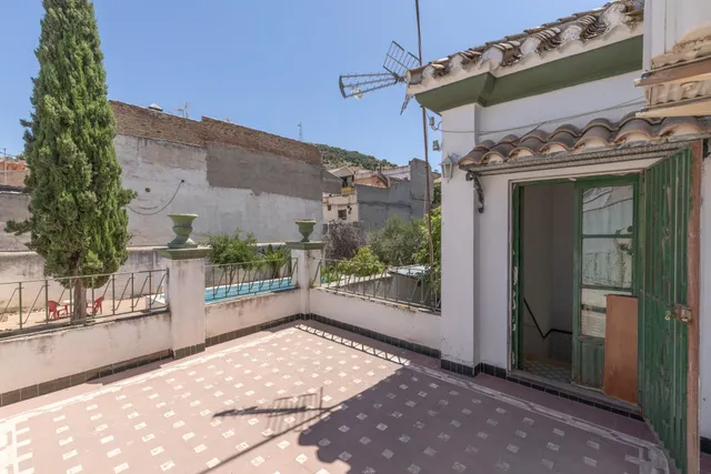Casa con gran solar — 42