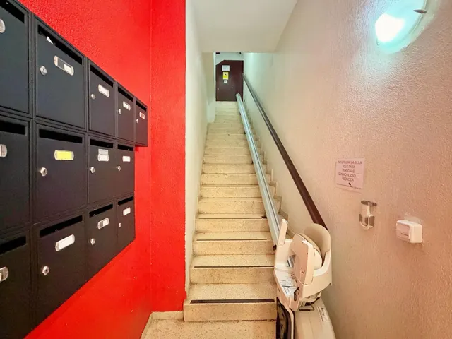 Piso de 4 habitaciones con ascensor en la calle Sant Blai, cerca de la universidad — 27