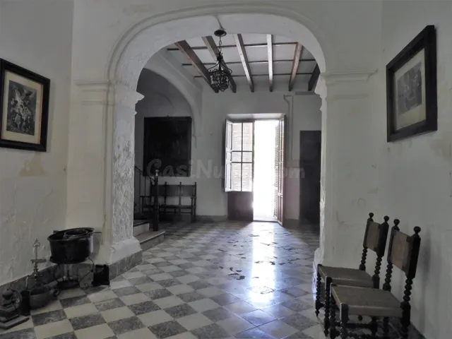 Casa señorial haciendo esquina en Felanitx - foto 4