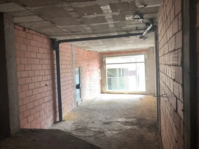 Local comercial en Orihuela zona Santa Lucia, 65 m2. de superficie. — 4