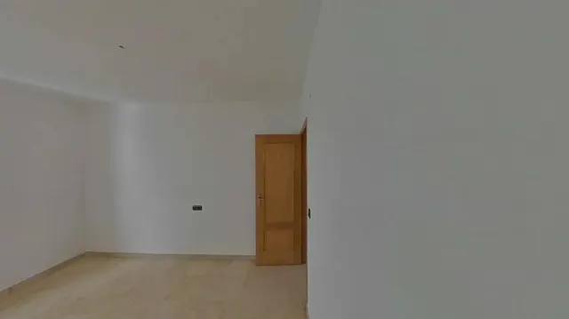 Amplio y Moderno Piso en el Corazón de Armilla — 6