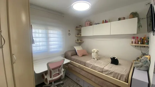 PISO EN LOS PAJARITOS — 23