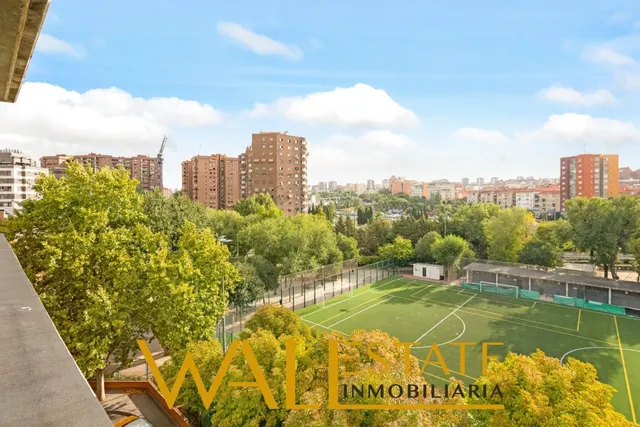 Precioso ático con terraza y vistas en Adelfas — 25