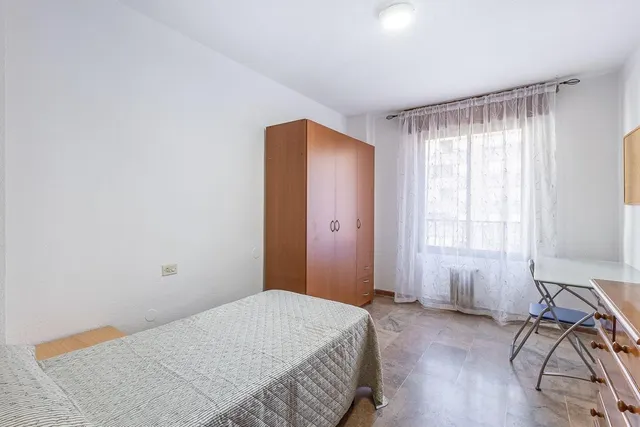 PISO EN SÓCRATES - GRANADA — 13