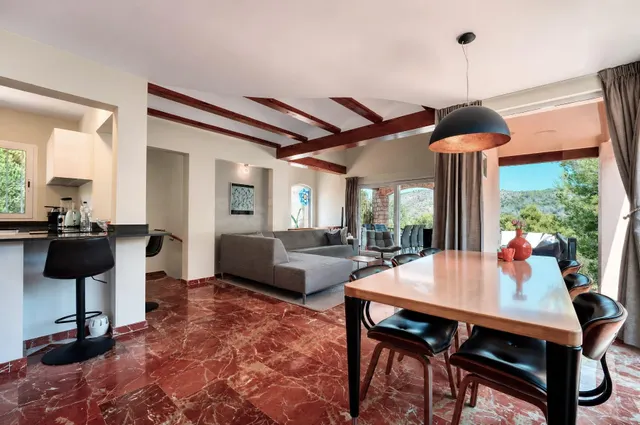 Magnífica villa en entorno privilegiado con excelentes vista - foto 3