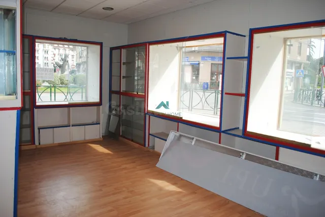 Se vende Local comercial en Santoña - foto 5