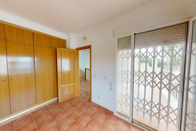 Chalet independiente en Urbanización Vall de Lliria — 15