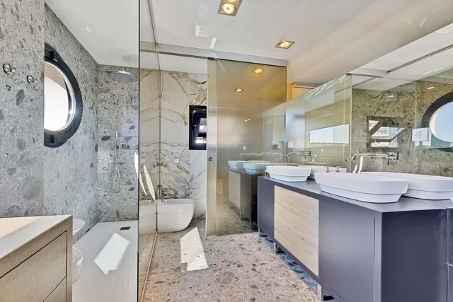 Chalet 3 habitaciones 235m² en venta - Centro — 24