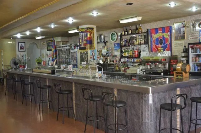 Local comercial en Orihuela (Funcionando como Bar) — 3