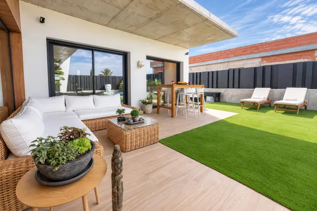 Chalet con parcela privada y piscina en La Quinta, Molina de Segura — 3