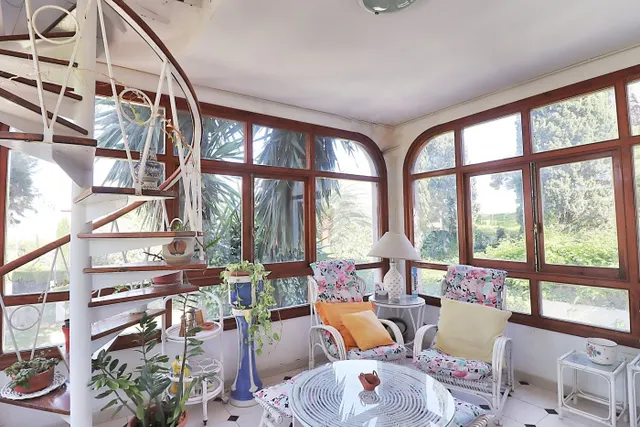 Villa en la zona Noble de Rocafort — 17