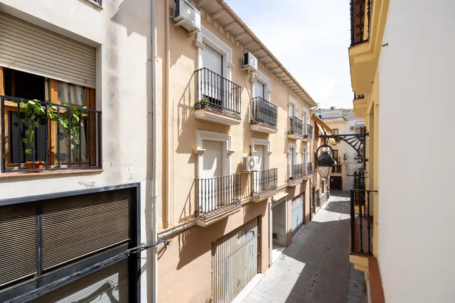 🏠 AMPLIO PISO EN EL CENTRO DE ALCALÁ LA REAL – 190 m2 CON TERRAZA Y OPCIÓN DE GARAJE — 17