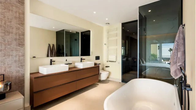 APARTAMENTO TOTALMENTE REFORMADO CON VISTAS DESPEJADAS AL MAR EN VENTA EN BAHÍA DEL VELERÍN, ESTEPON — 32
