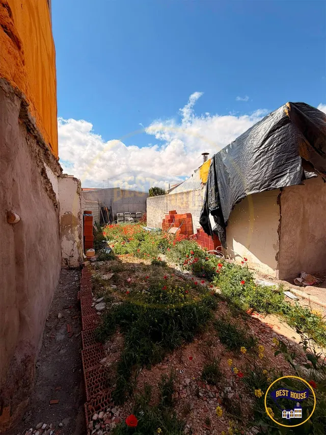 TERRENO URBANO EN VENTA EN LOS HINOJOSOS — 12