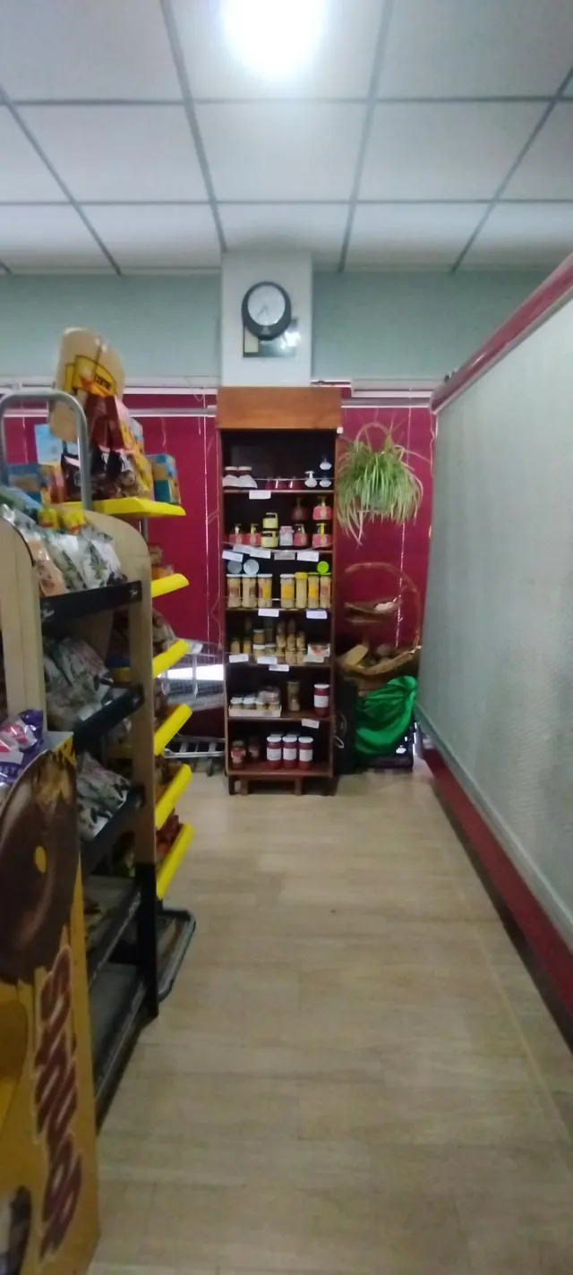 Local comercial junto a Angel Bruna de 125 m2 — 19