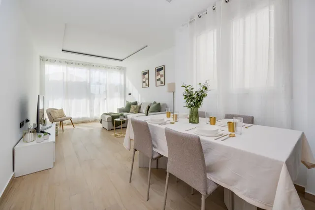 Villa moderna de 3 dormitorios con piscina privada en Aguas Nuevas, Torrevieja — 15