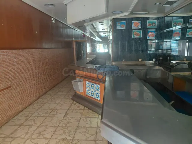 Local en venta con licencia para cafetería al lado de Marian - foto 2