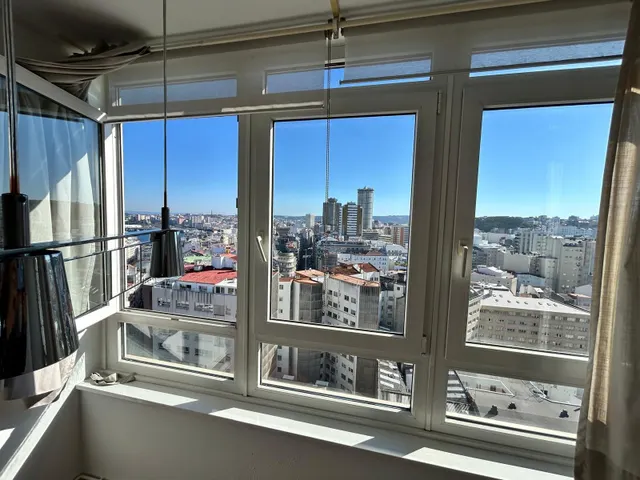 ESPECTACULAR VIVIENDA CON VISTAS AL MAR y PUERTO CON DOS PLAZAS DE GARAJE — 6