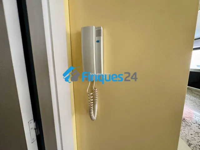 Local Economico en Alquiler — 26