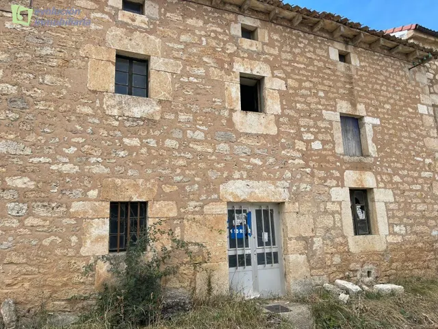 CASA DE PUEBLO PARA REHABILITAR EN OLMOS DE LA PICAZA - foto 2