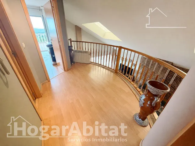 ¡encantador chalet! amplio y sofisticado con piscina, garaje y dos terrazas — 39