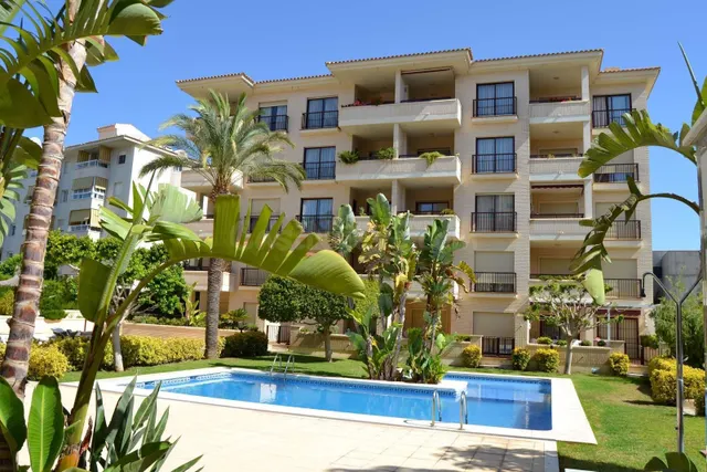 Apartamento 1 habitación 85m² en venta - Albir — 2