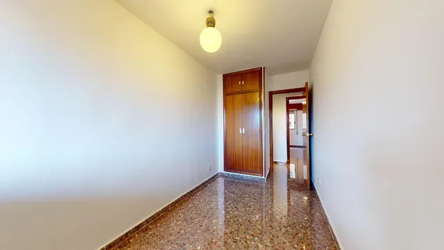 Piso con garaje y trastero parque Miraflores — 14