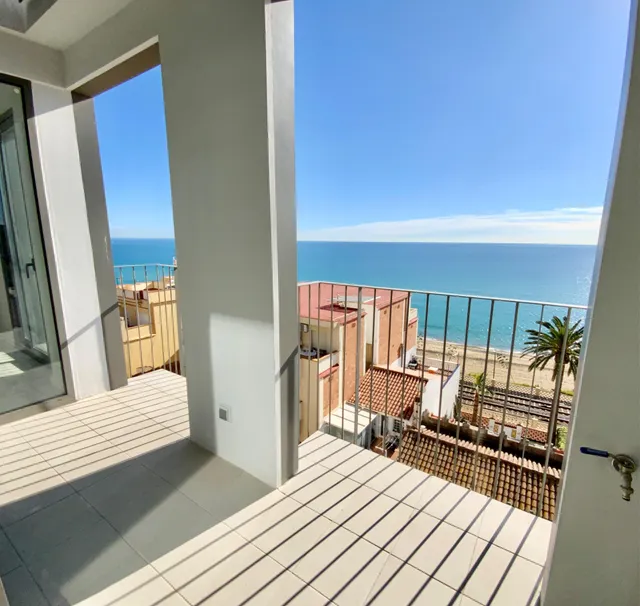 Un Piso de ensueño frente al mar obra nueva 2024 en el corazón histórico de Montgat — 9