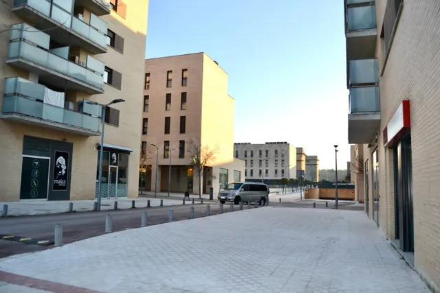 PLAZA DE GARAJE EN SARRIGUREN - foto 4