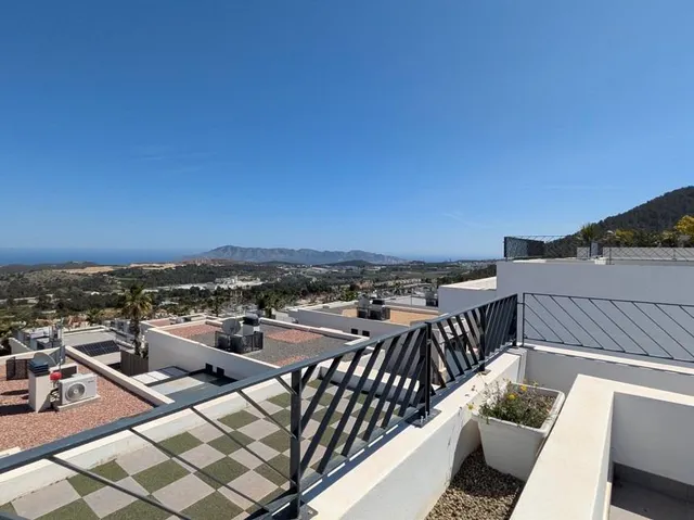 Villa independiente con vistas panorámicas al mar y a las montañas - Polop, Alicante — 6