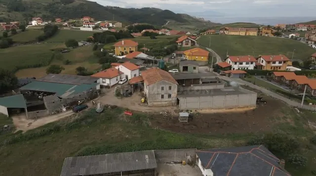 CASA PARA REHABILITAR CON VISTAS AL MAR Y MONTAÑA - foto 4