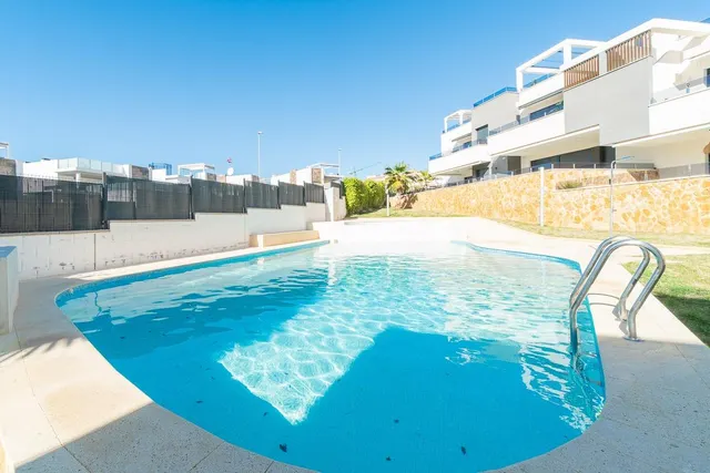 Atico con solarium en Orihuela Costa — 41