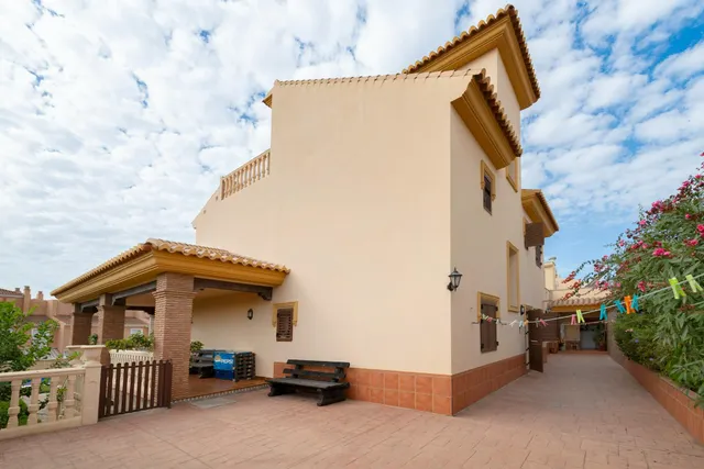 DOS CHALETS  A 100 METROS DE LA PLAYA, RINCON DE LA VICTORIA — 9
