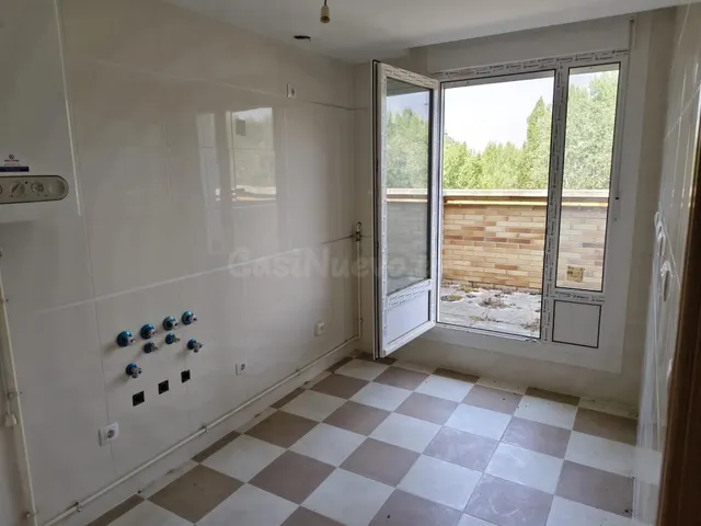 MONCASA VENDE PISO EN GRIJOTA GOLF. PALENCIA - foto 2