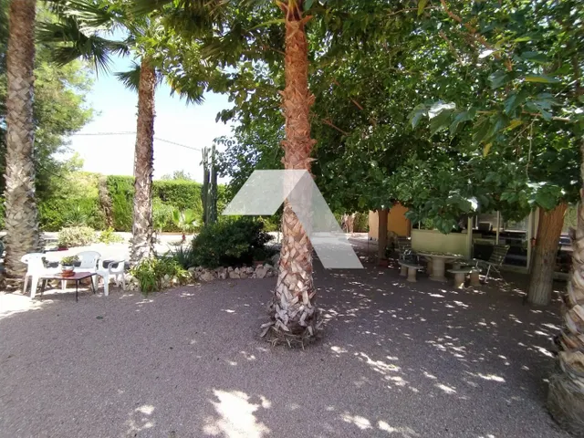 Chalet en venta — 25