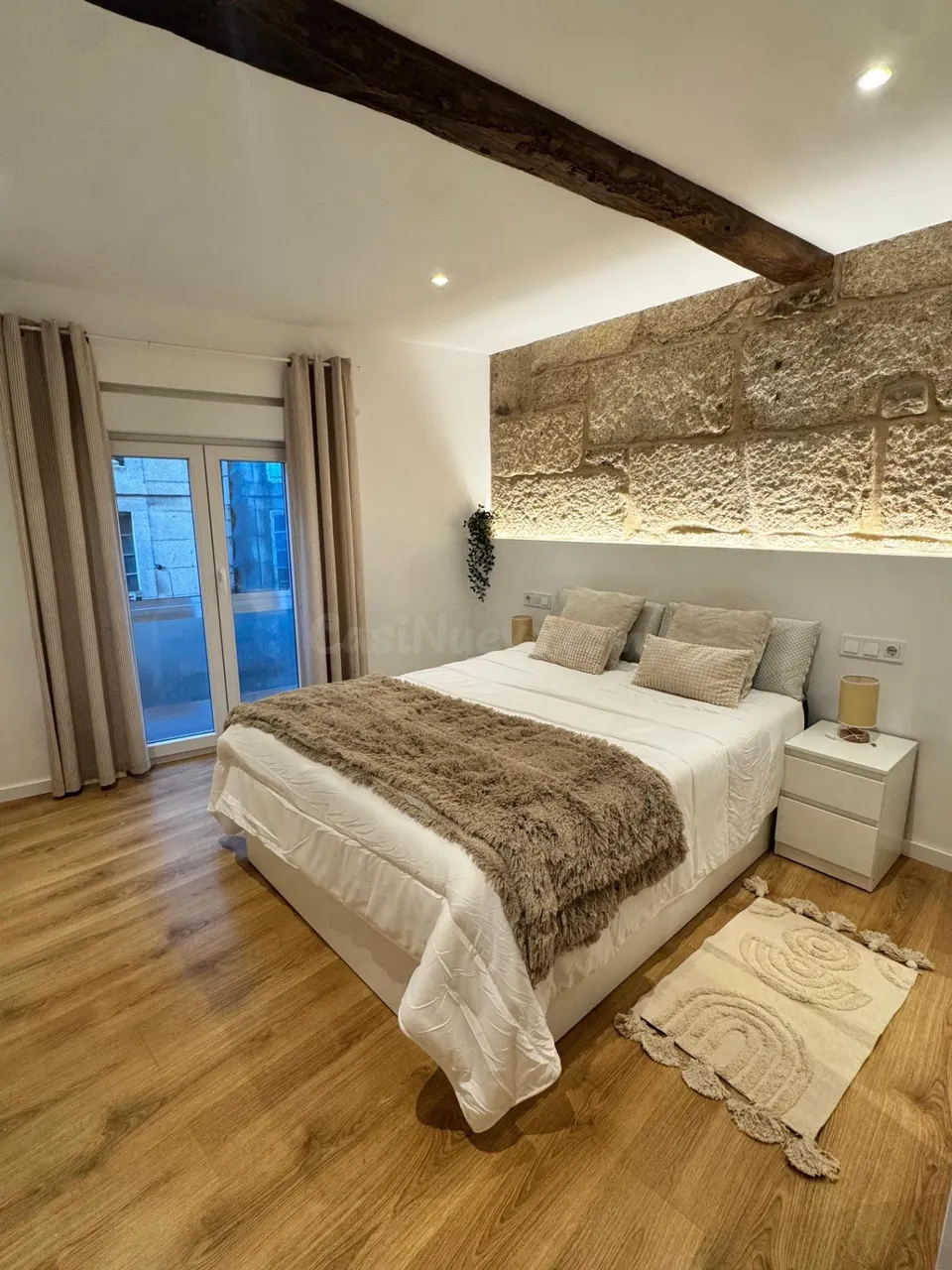 APARTAMENTO DE DISEÑO CON TERRAZA Y JARDÍN