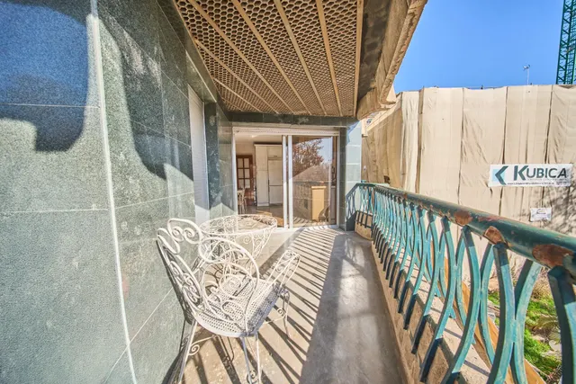 Residencia exclusiva en Paseo del Salón con vistas despejadas — 24