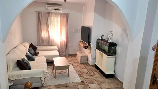 Casa adosada con amplios espacios interiores y exteriores, próxima a María Guerrero — 8