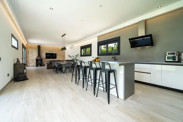Espectacular unifamiliar Moderno con Piscina en Sa Torre – Eficiencia, Confort y Confianza. — 24
