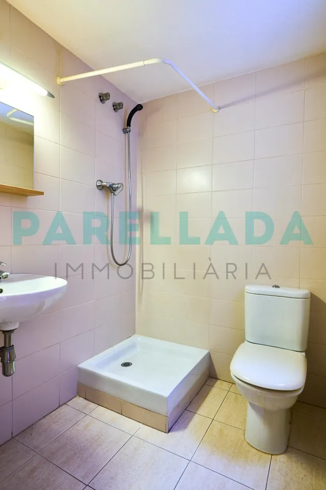 Piso de 3 habitaciones con parking junto al Puerto de Badalona — 20