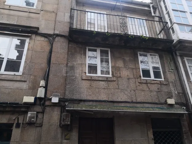 Edificio en casco Histórico de Santiago de Compostela - foto 3