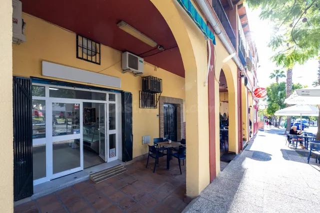 Local Comercial Avenida Enrique Martín Cuevas No.6 L8 — 3