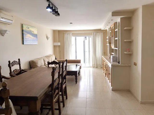 PISO DE 110 M2 CON TRES DORMITORIOS DOBLES Y TERRAZA EN EL CENTRO DE SAN PEDRO DE ALCÁNTARA — 3
