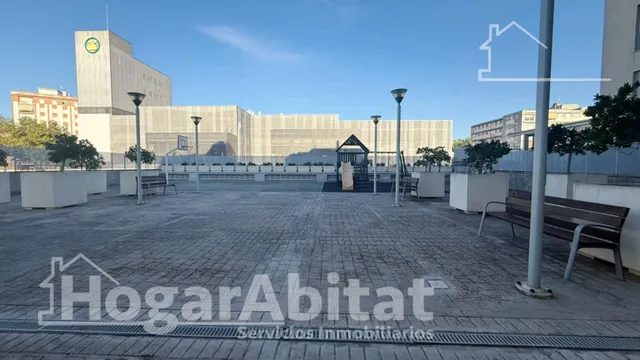 SEMINUEVO CON GARAJE, TRASTERO Y DOS TERRAZAS — 50