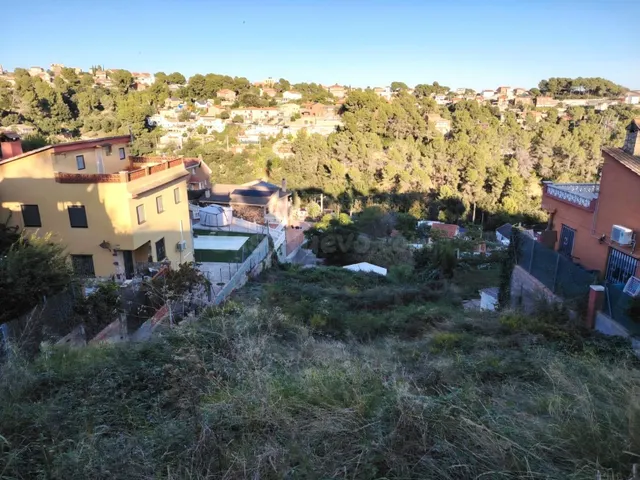 Terreno Urbanizable de Ensueño en la Exclusiva Urbanización  - foto 2
