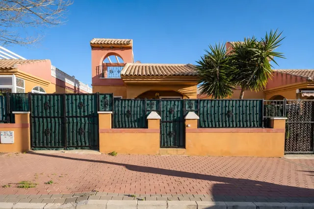 Villa 2 habitaciones 79m² en venta - Aguas Nuevas