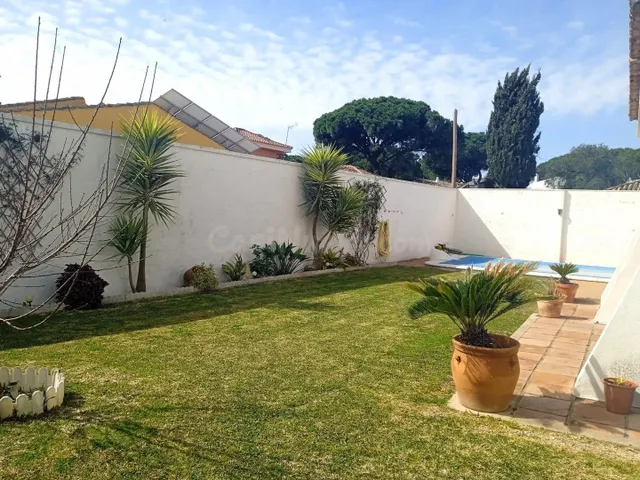 Chalet de Lujo en Valdelagrana - foto 5