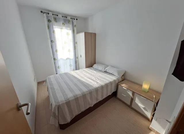 Apartamento todo exterior con parking y trastero. — 6