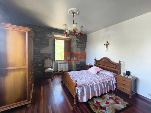 Casa de piedra gallega en venta en Begonte: espacio, encanto y tranquilidad — 32